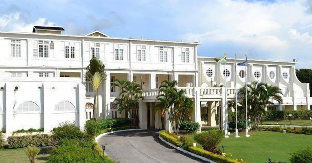 Scarlett Guesthouse Hotel Resorts