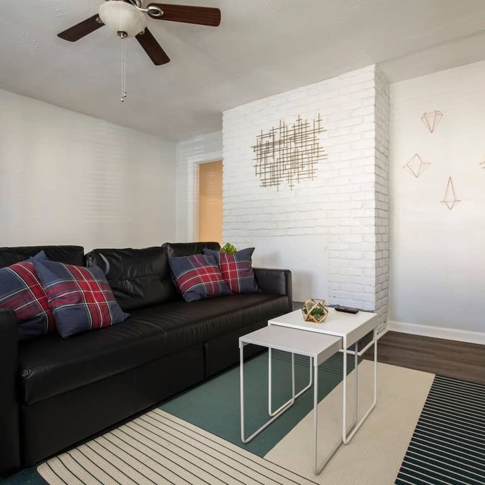 Modern yet Historic 3BR House by Cozysuites