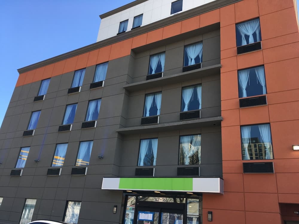 Magna Hotel