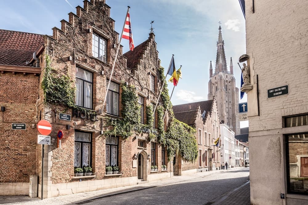 Hotel de Castillion