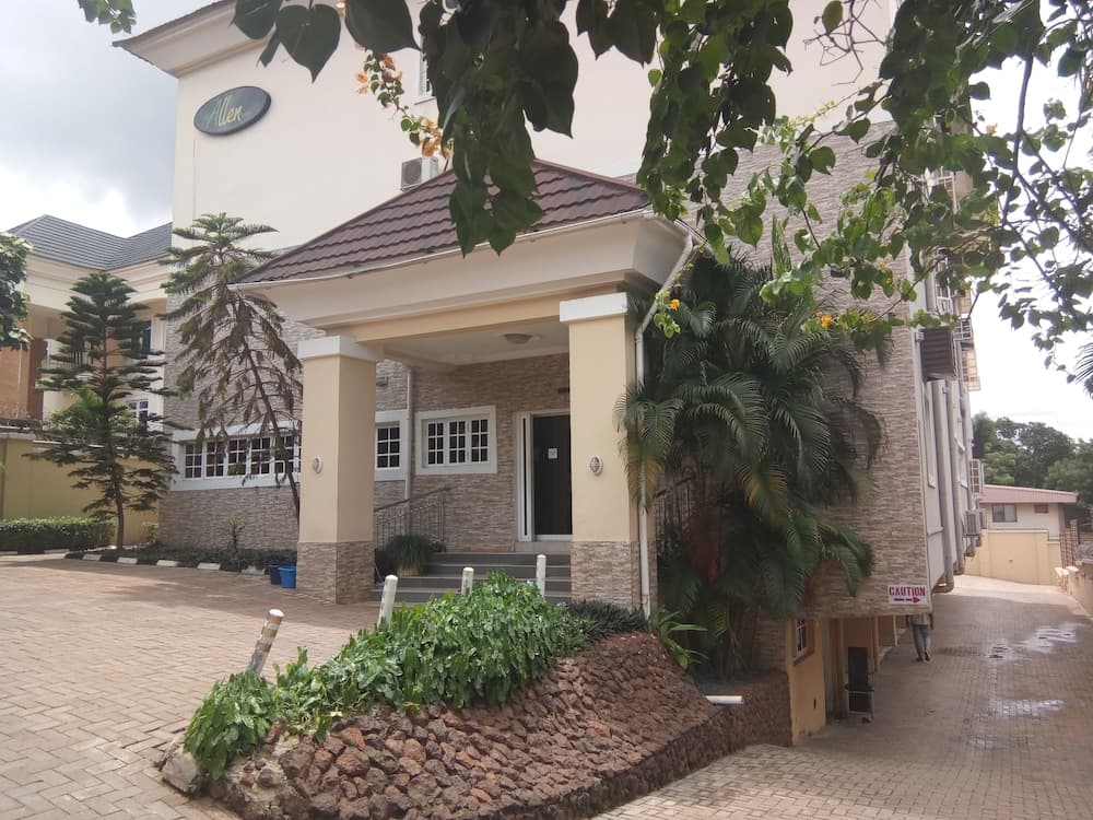 Allen Suites