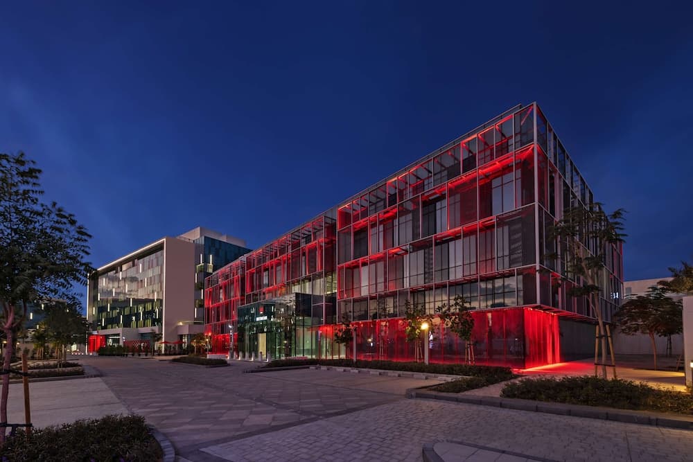 Radisson Red Dubai Silicon Oasis