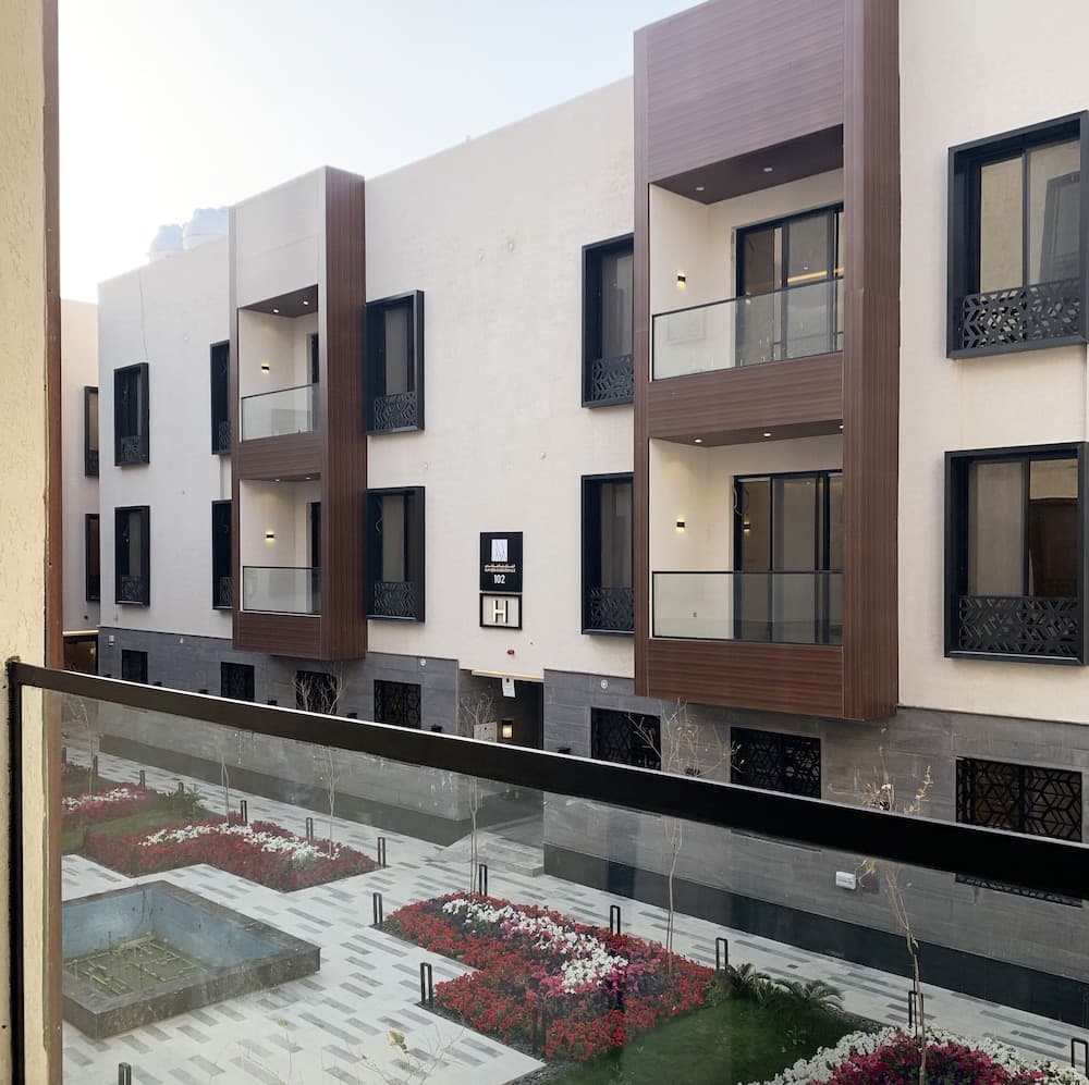 Kease Arid J-9 Luxury Gold Balcony AX81