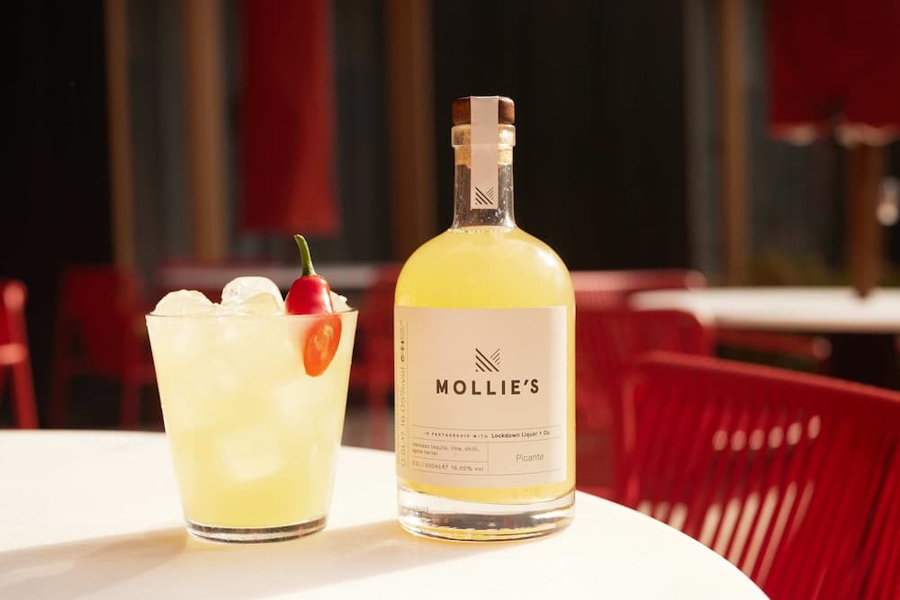 Mollie's Motel & Diner 2