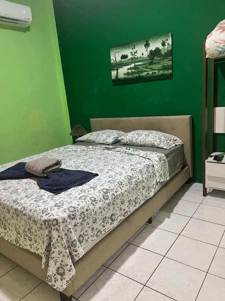 Emerald Aparment