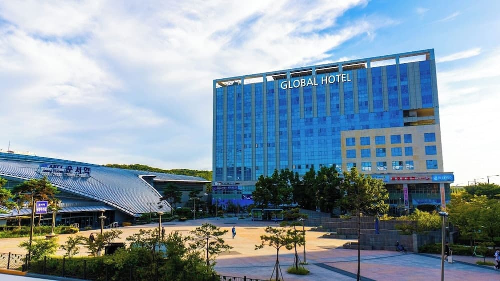 Incheon Airport Global Hotel & Suites