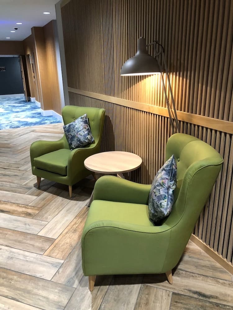 Hampton by Hilton Bristol Airport 5