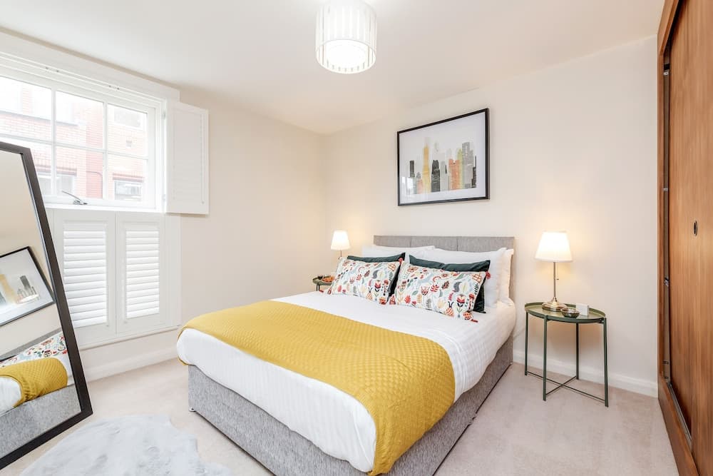 Large Apartment near Windsor Castle