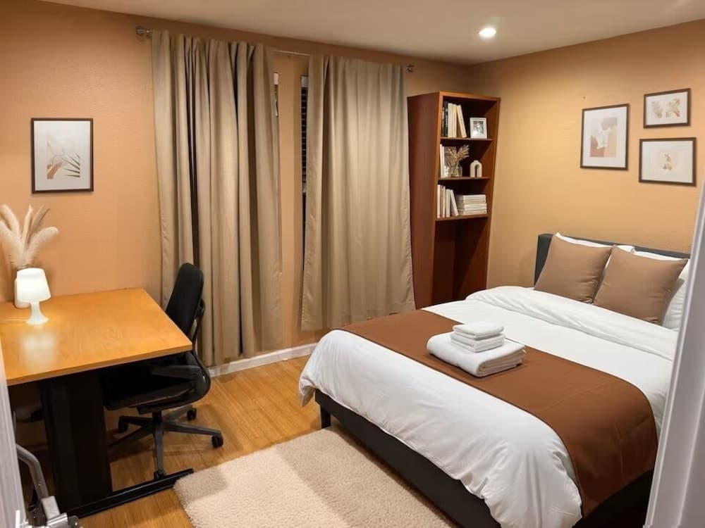 Spacious & Cozy Home 3BD 2BA Near SF