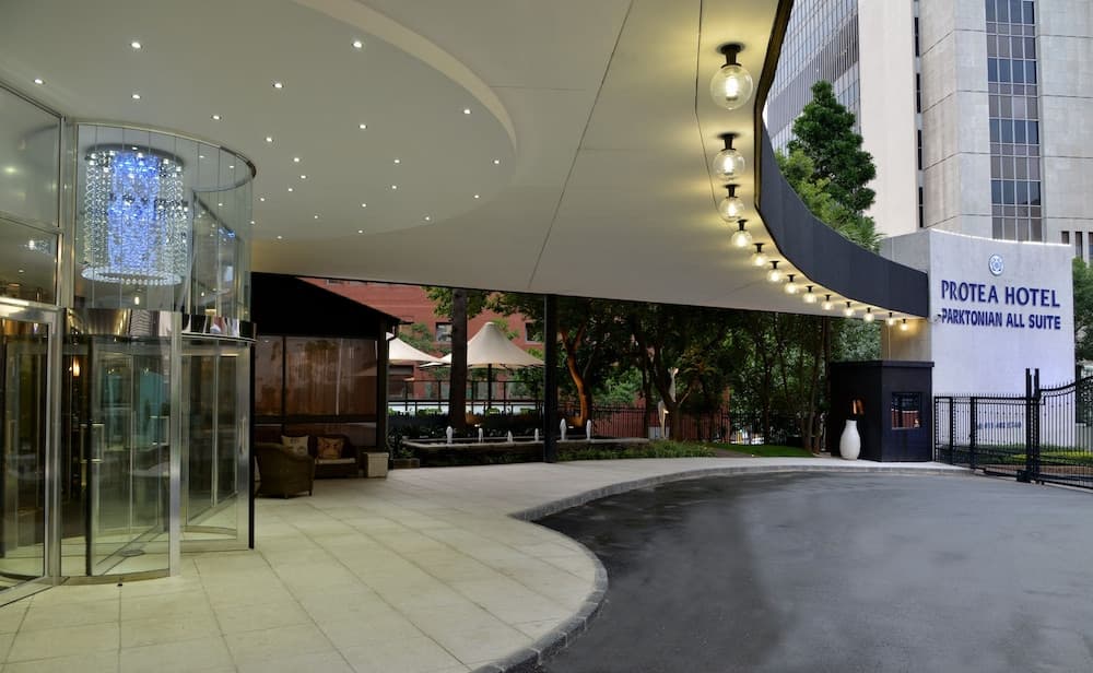 The Parktonian All Suite Hotel