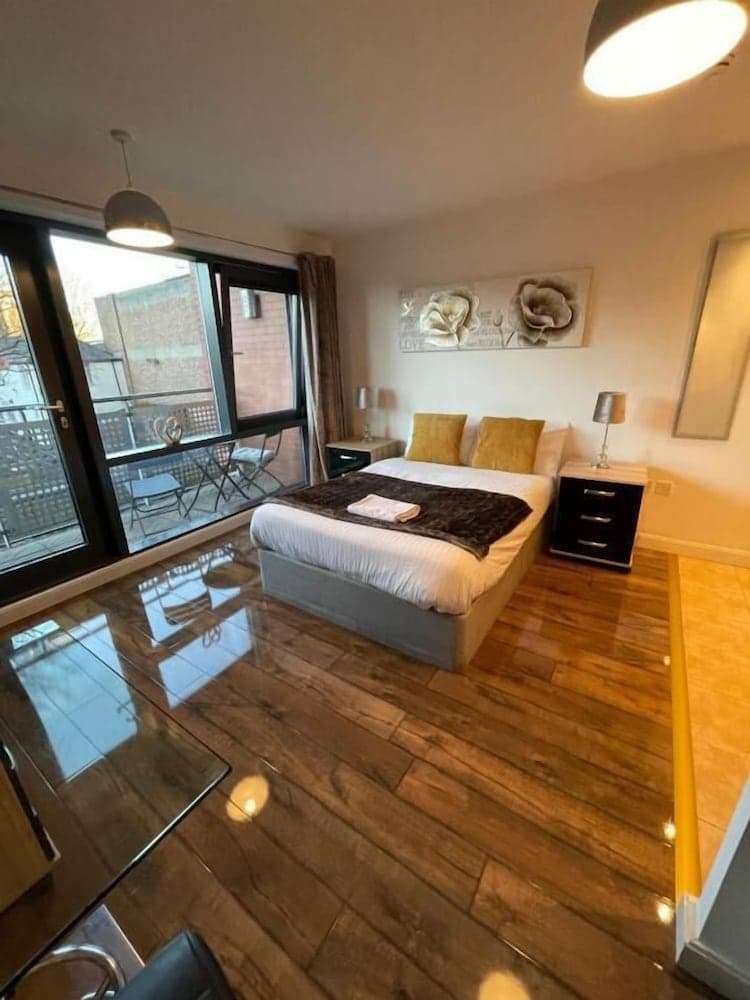 Empire Serviced Apartments