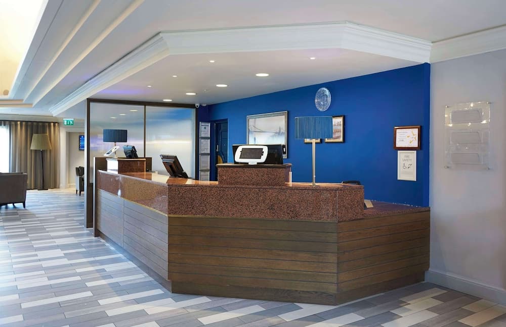 DoubleTree by Hilton Bristol North 3