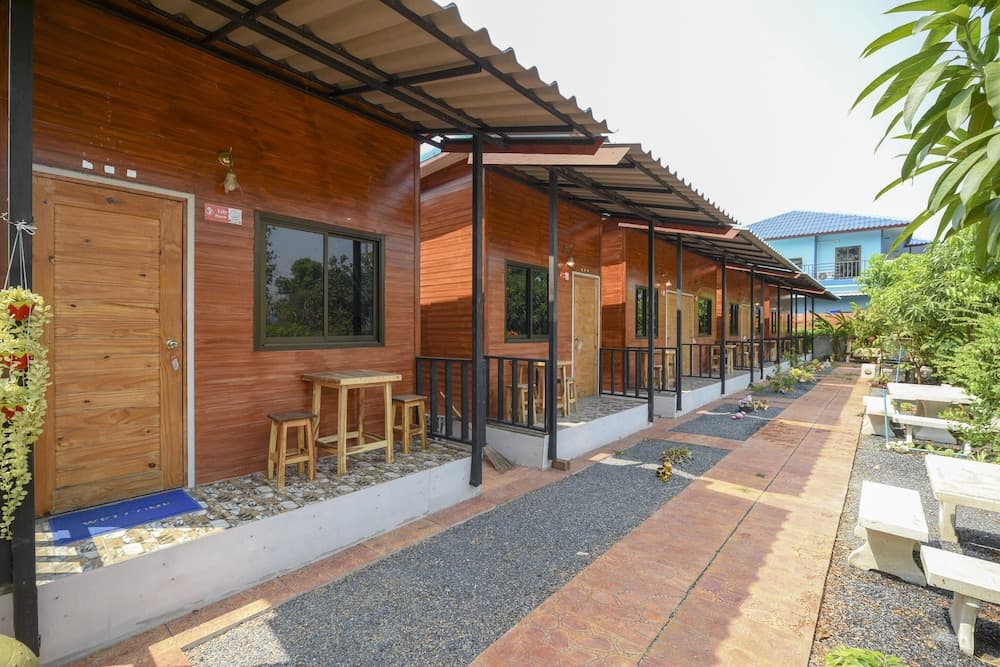 OYO 808 Kawin Home