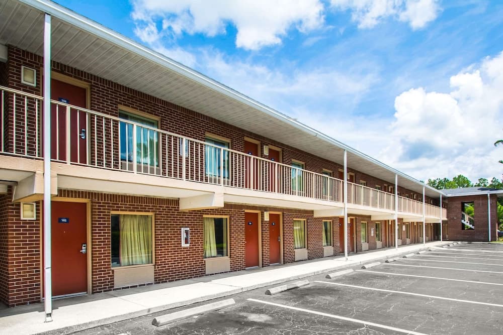SureStay by Best Western Jacksonville Airport