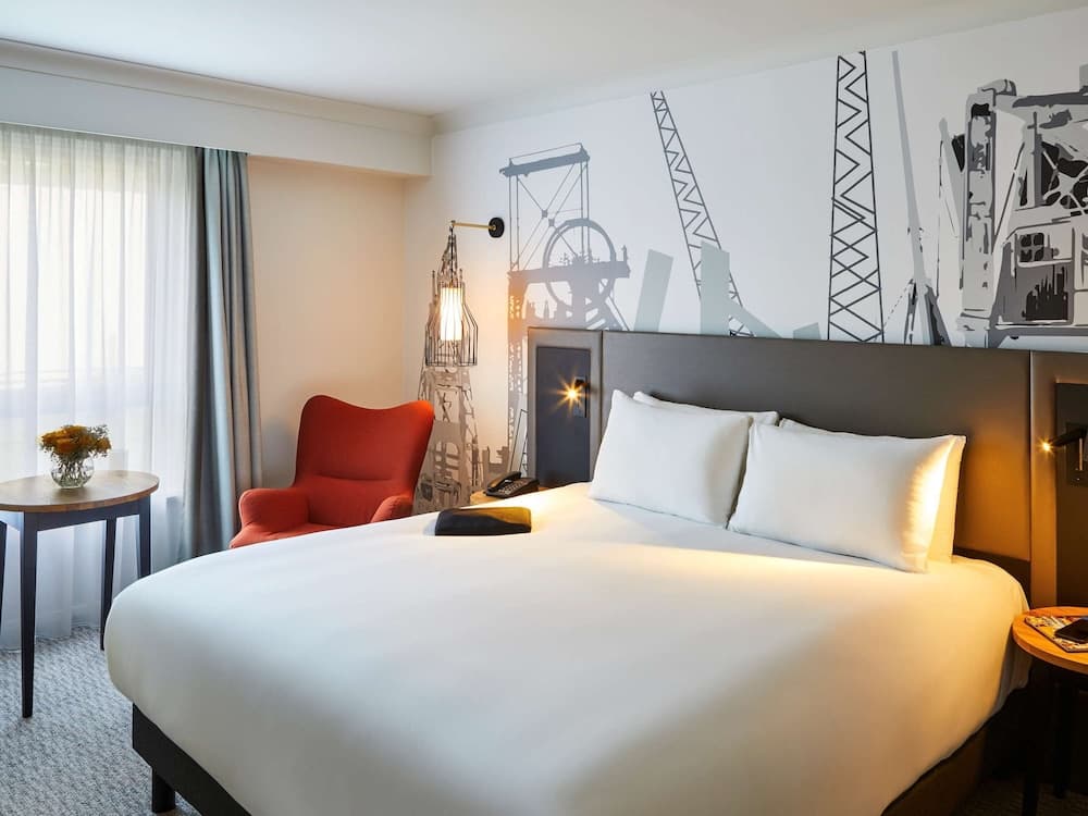 Mercure Cardiff North Hotel 5