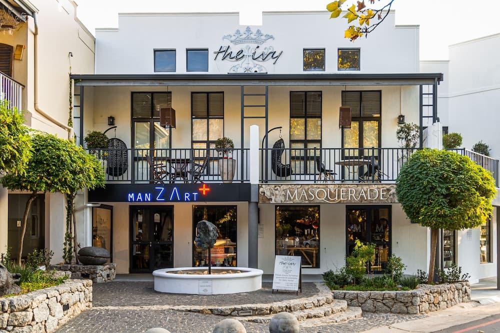The Ivy Apartments