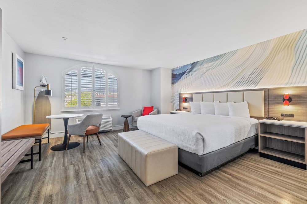 Hotel Skye SFO