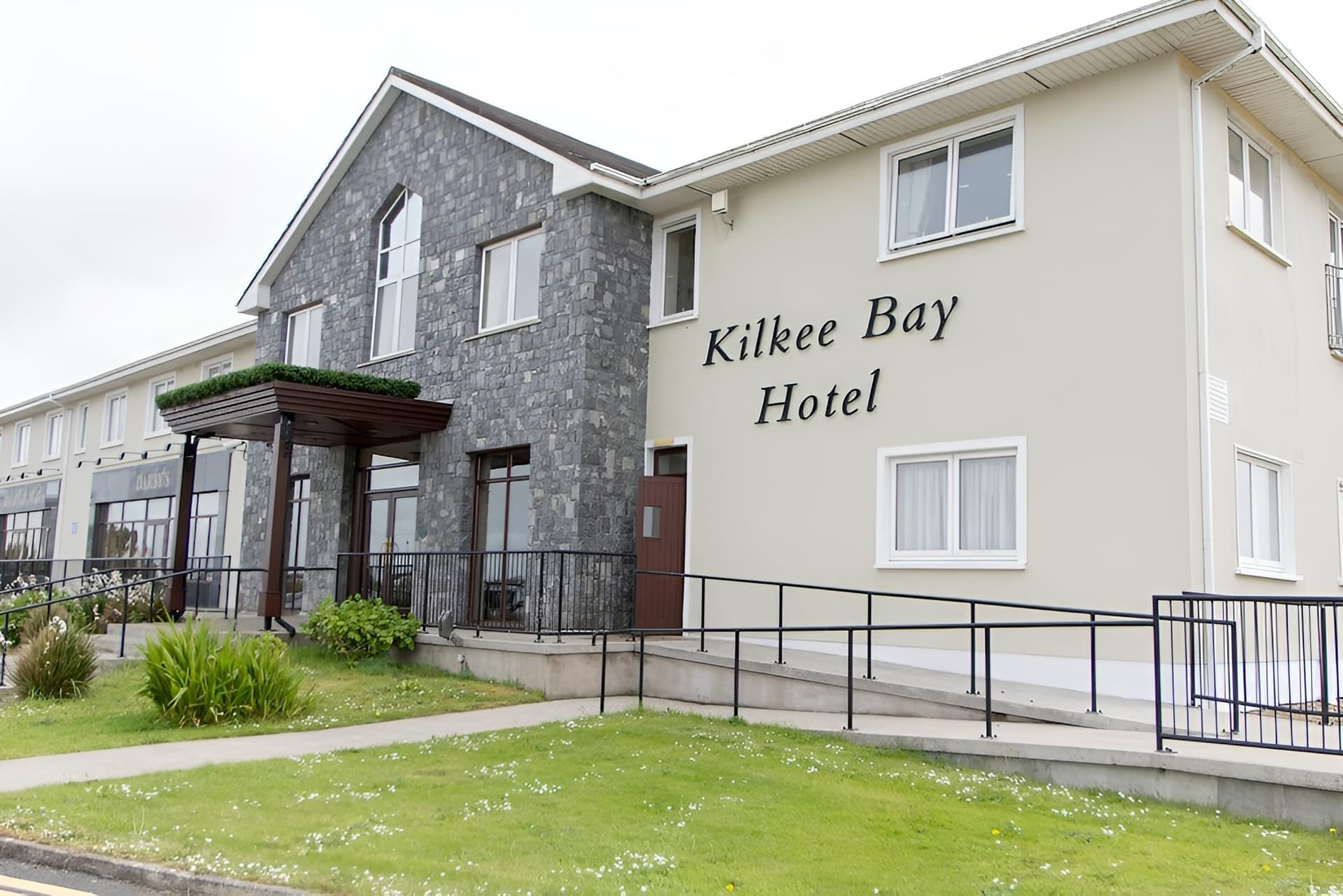 Kilkee Bay Hotel