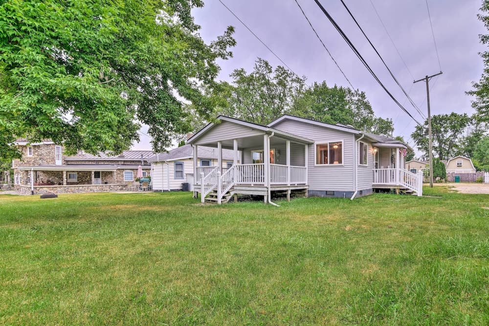 Cozy Family Cottage Near Village of Lexington
