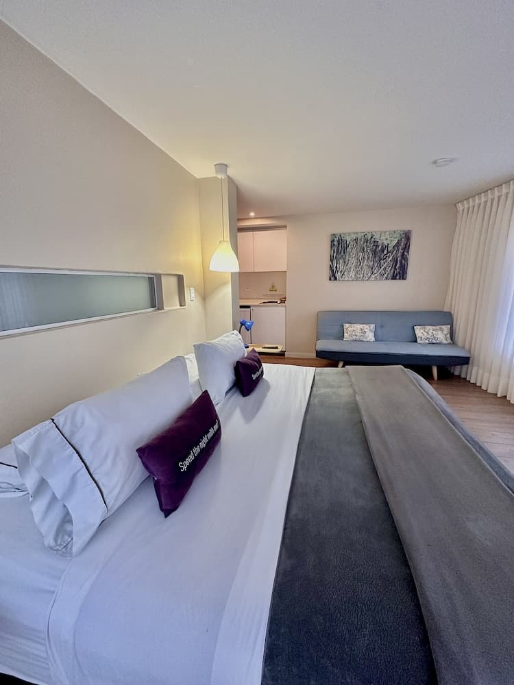 Hotel Living 55