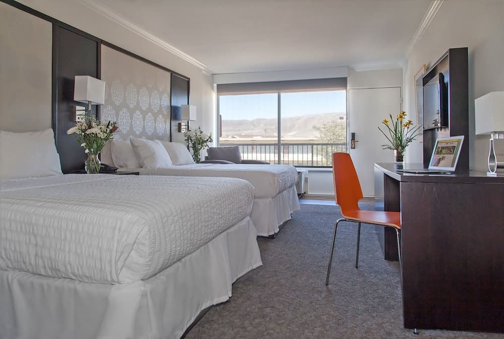 Park Pointe Hotel