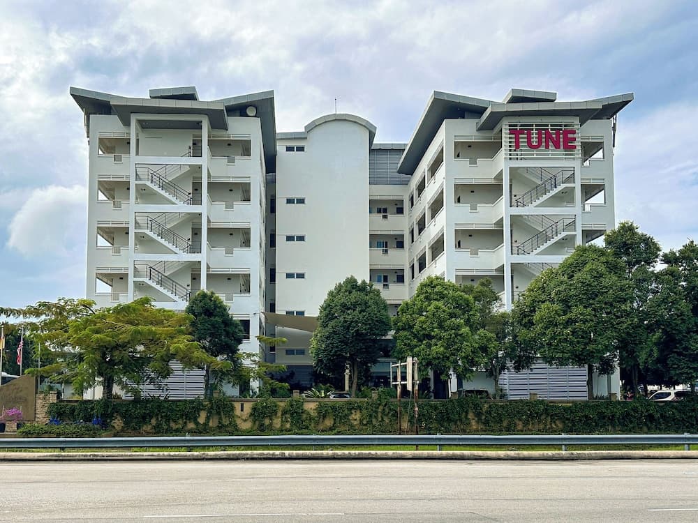 Tune Hotel KLIA Aeropolis