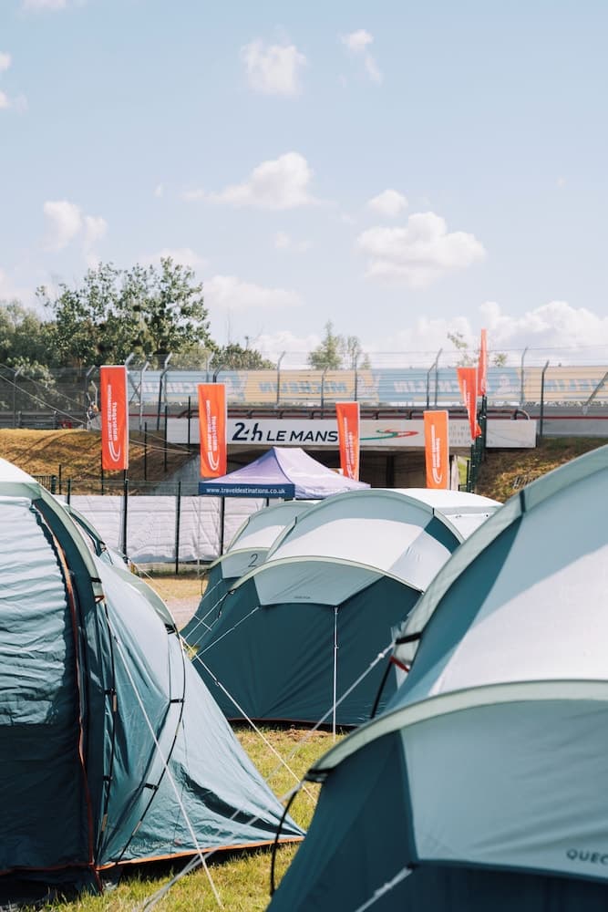 Bronze  Camping