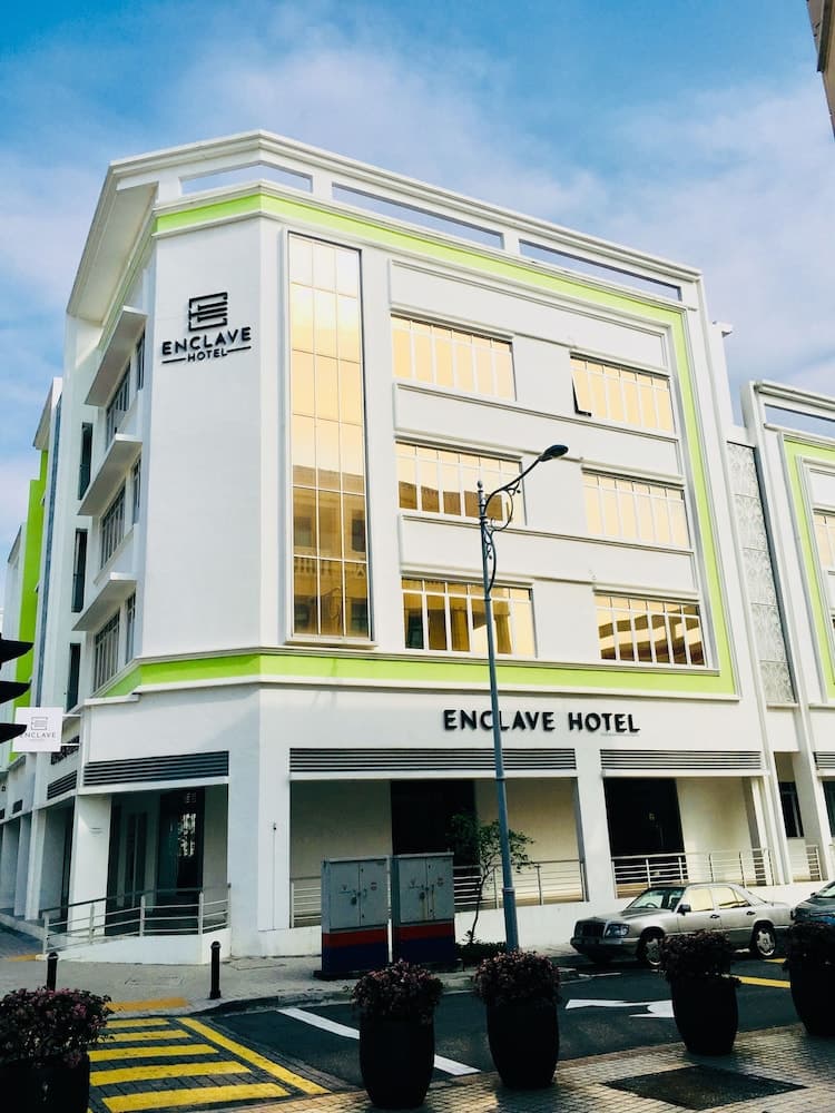 Enclave Business Hotel