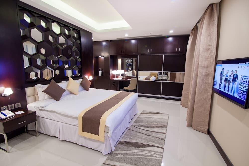 Premier Hotel