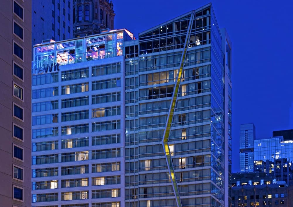 theWit Chicago, a Hilton Hotel