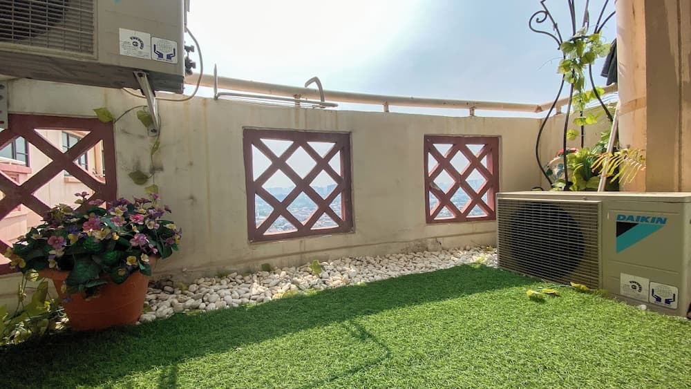 Modern Look 2Br At Puri Garden Apartment