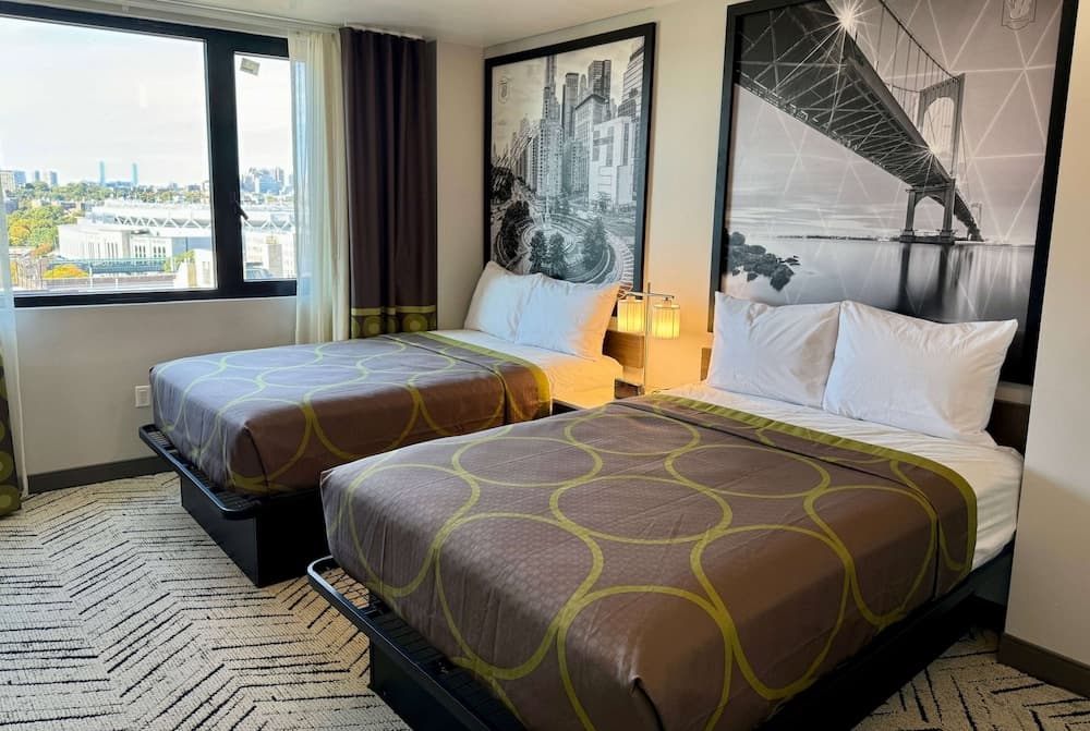 Super 8 By Wyndham Bronx Near Stadium 3
