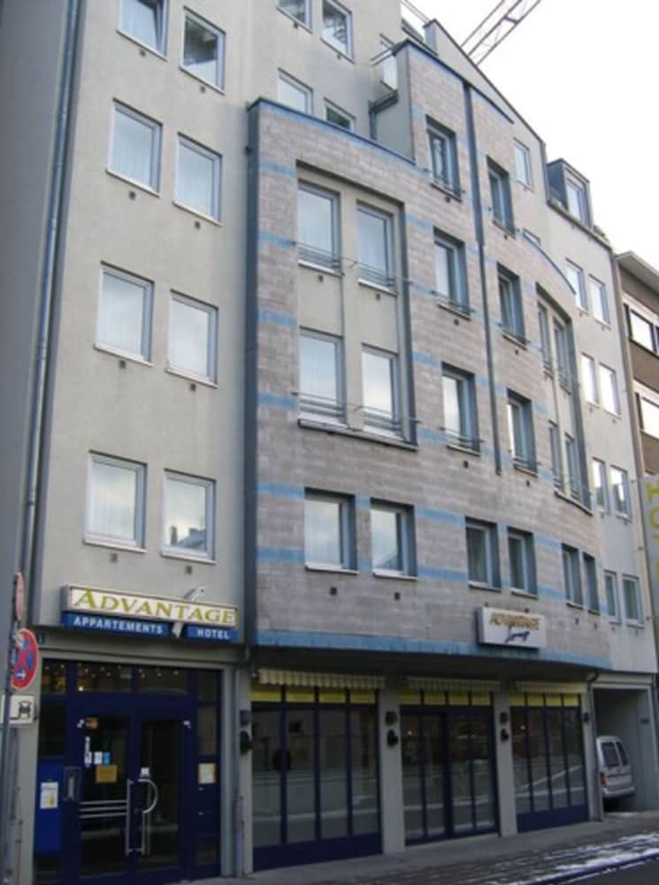 Advantage Hotel