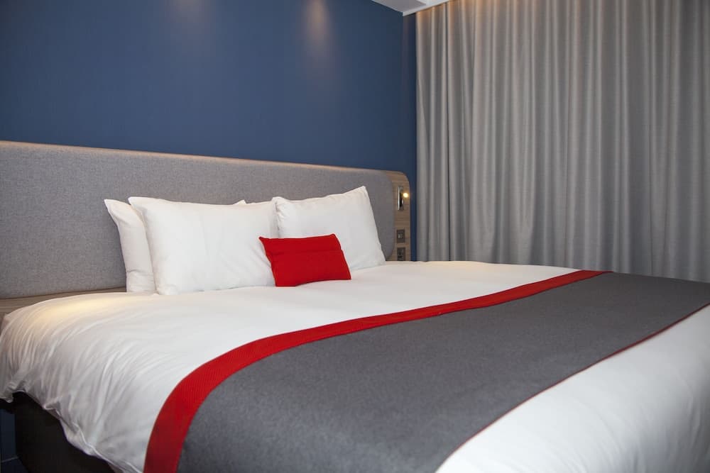 Holiday Inn Express Cardiff Bay by IHG 5