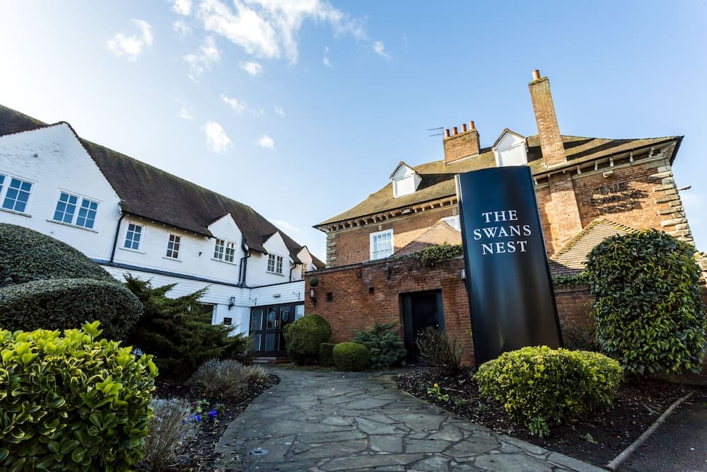 The Swans Nest Hotel