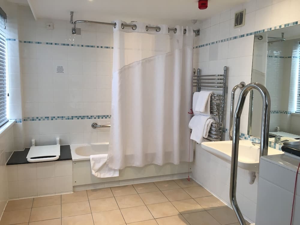 Holiday Inn York by IHG 2