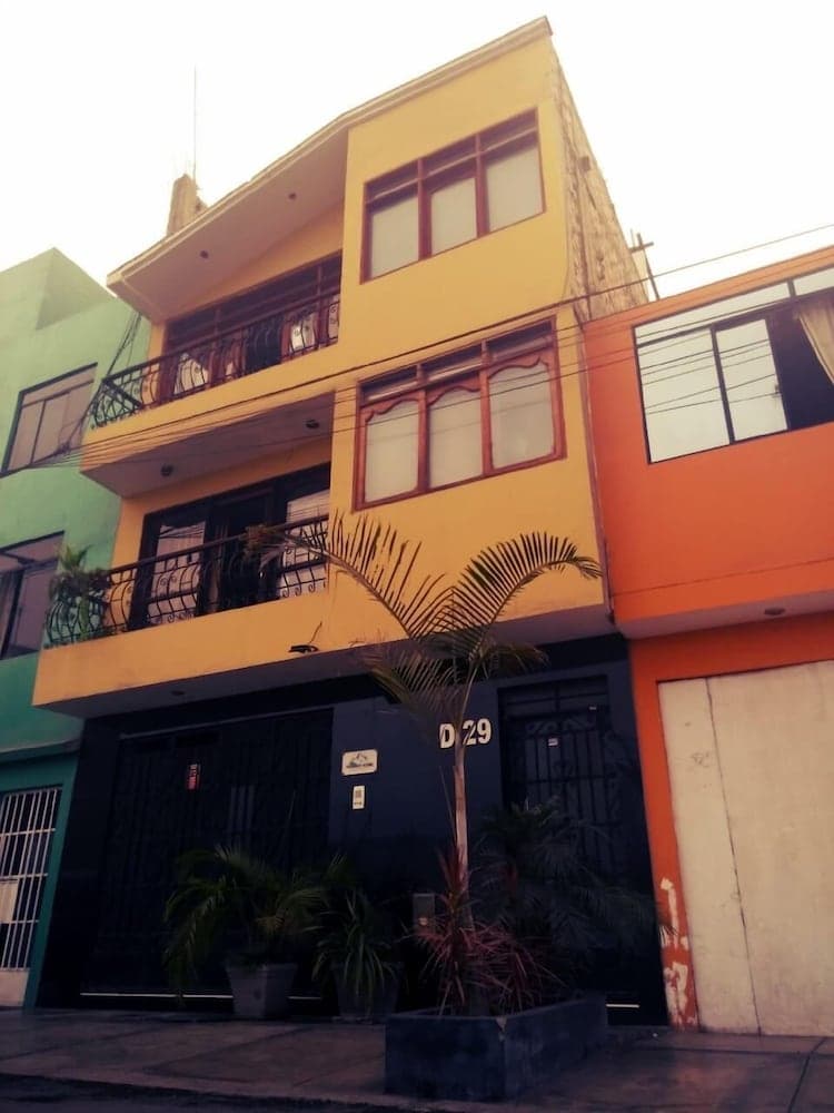 Transit Home Bed And Breakfast - Adults Only