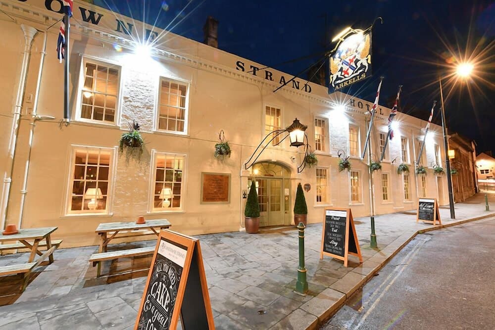 The Lansdowne Hotel