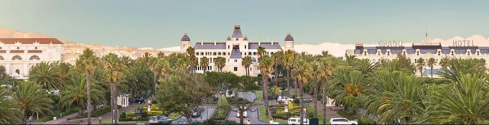 Howard's End Manor