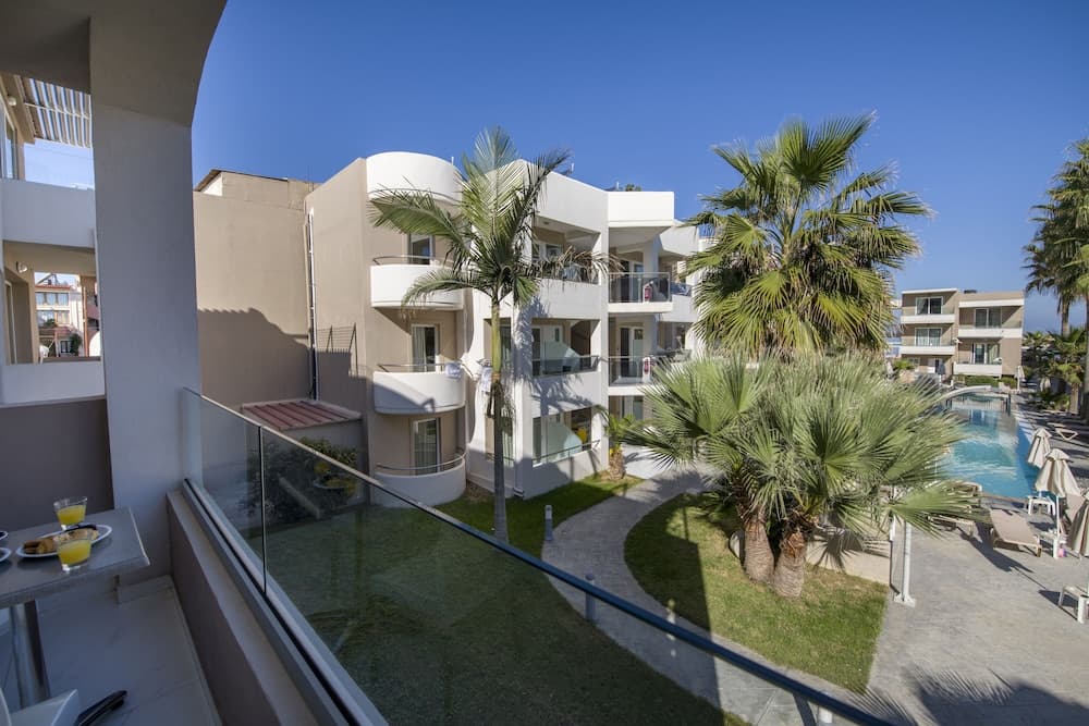 Marika Beach Hotel