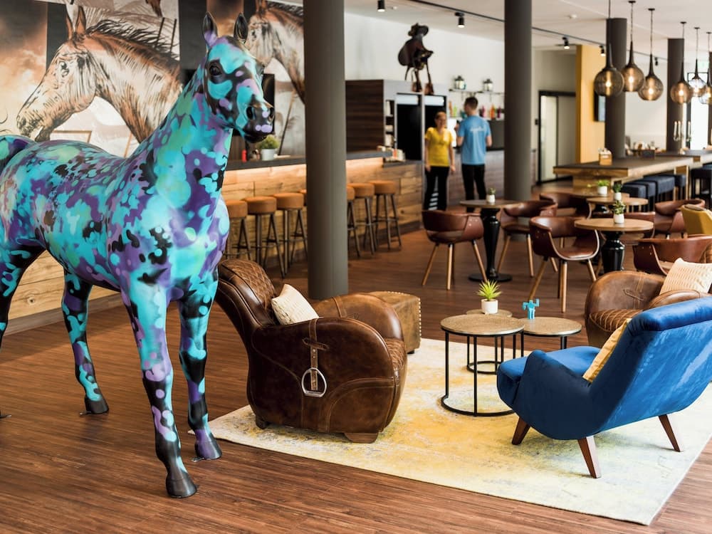Holiday Inn - the niu, Saddle Furth by IHG