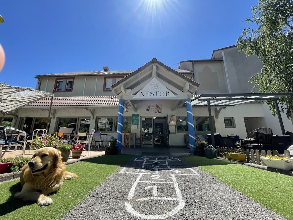 Nestor Hotel