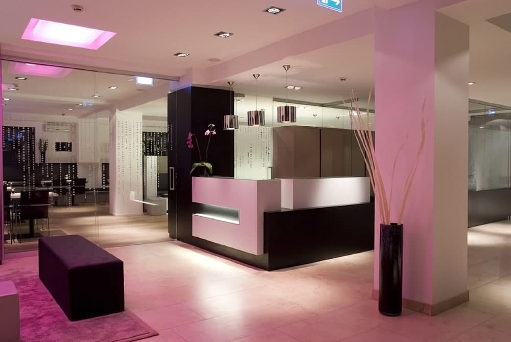 Pearl Hotel