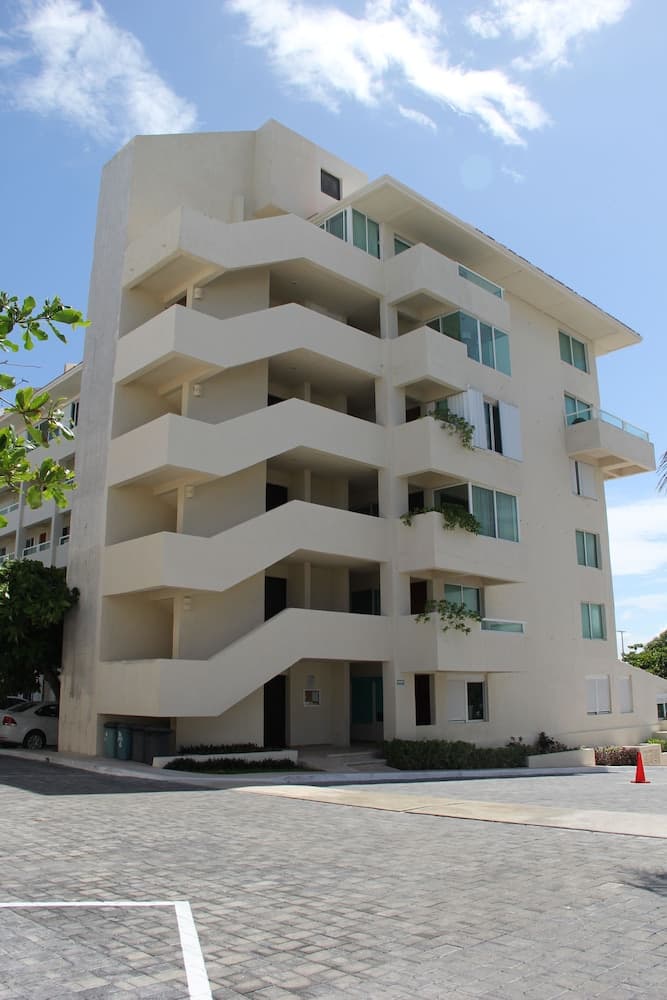 Suites Brisas Cancun