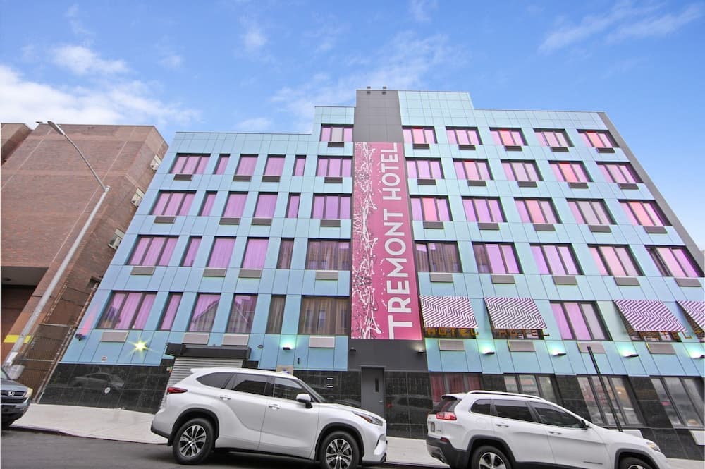 Tremont Hotel