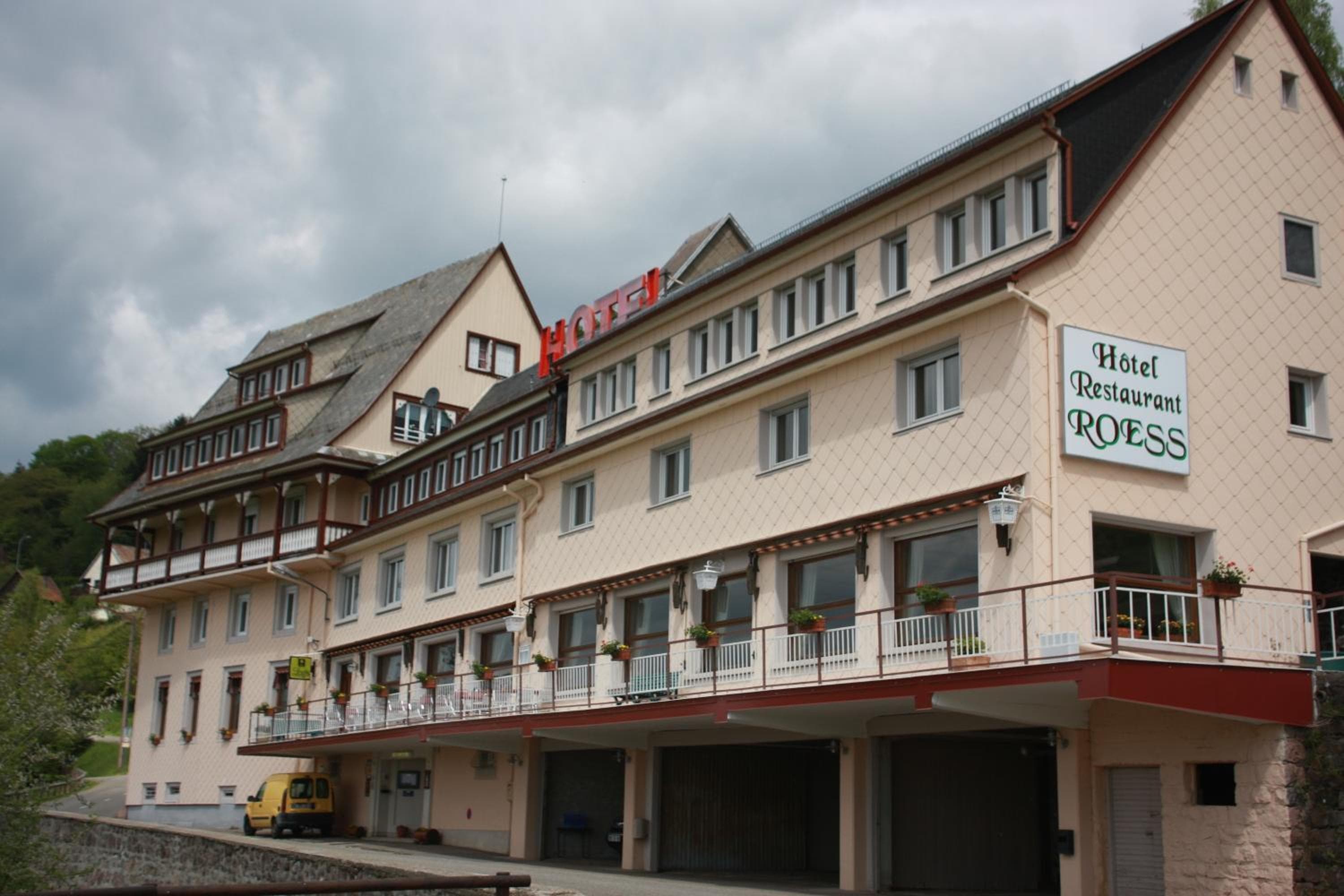 Hôtel Restaurant Roess