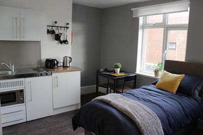Superb Studio Flats in City Centre 2