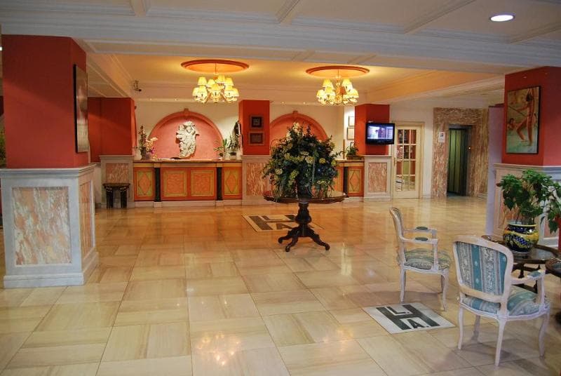 Los Angeles Hotel & Spa