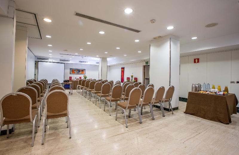 Leonardo Hotel Madrid City Center