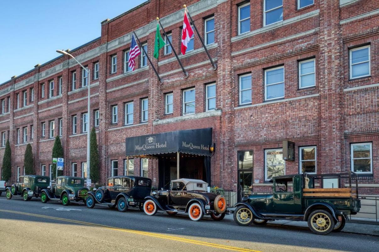 MarQueen Hotel - NEWLY RENOVATED